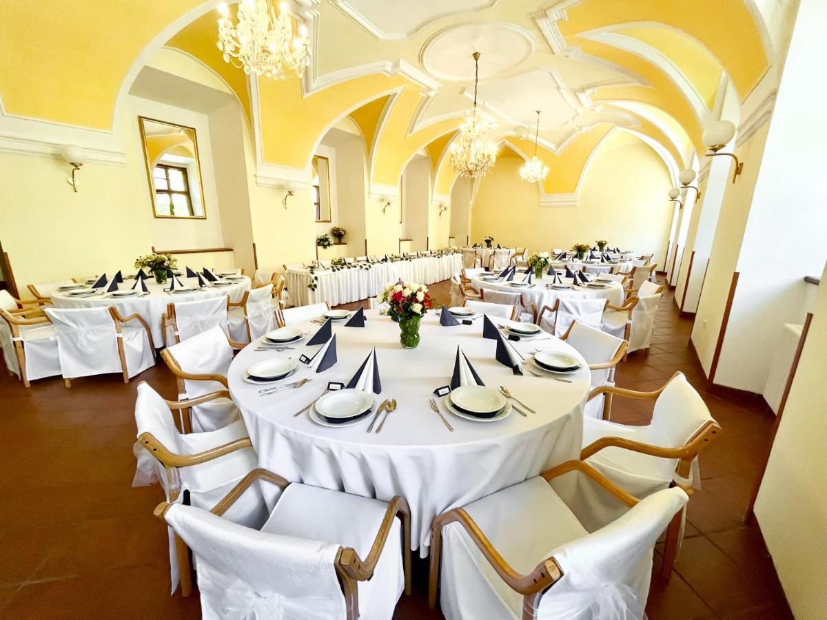 Nove Adalbertinum Hradec Králové 외부 사진