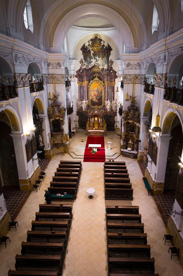 Nove Adalbertinum Hradec Králové 외부 사진