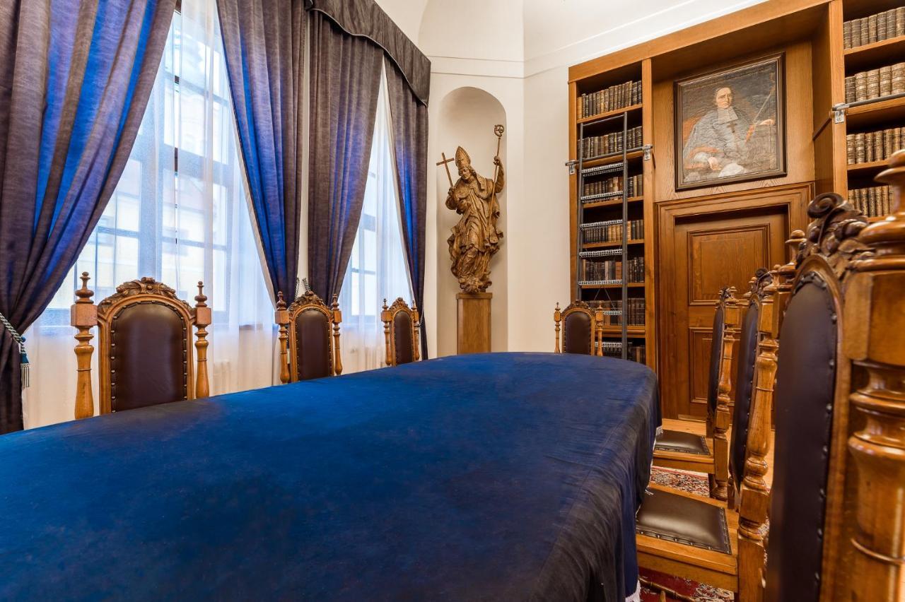 Nove Adalbertinum Hradec Králové 외부 사진